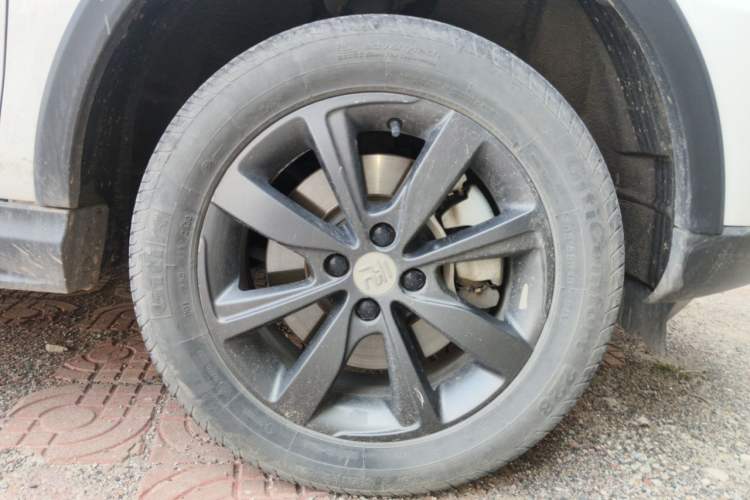 Used BYD Yuan New Energy 2018 EV360 Smart Connect Cool Edition Right Front Wheel Hub