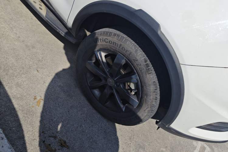Used BYD Yuan New Energy 2018 EV360 Smart Connect Cool Edition Right Front Wheel Hub