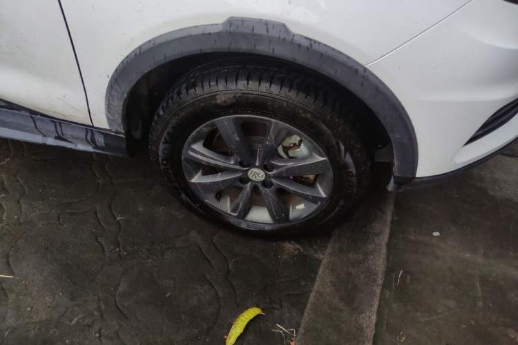 Used BYD Yuan New Energy 2018 EV360 Smart Connect Cool Edition Right Front Wheel Hub