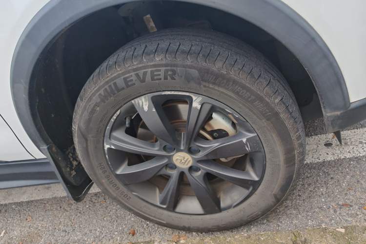 Used BYD Yuan New Energy 2018 EV360 Smart Connect Cool Edition Right Front Wheel Hub