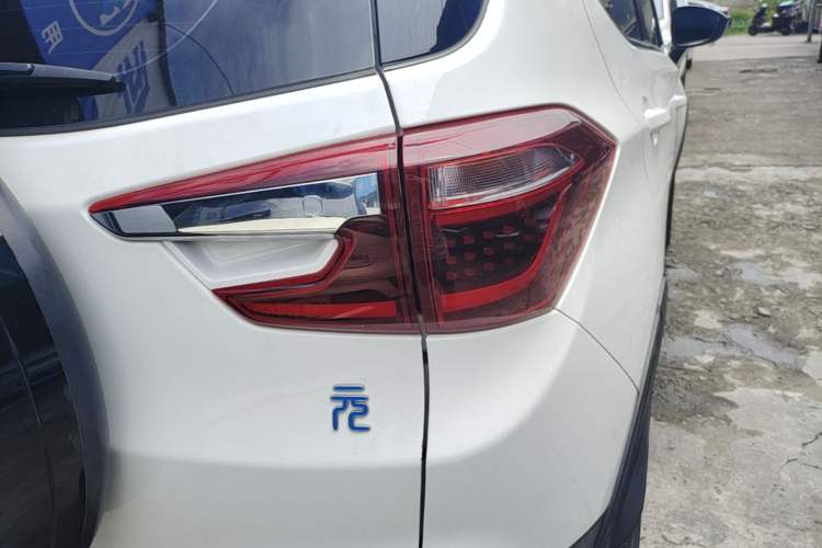 Used BYD Yuan New Energy 2018 EV360 Smart Connect Cool Edition Right Rear Taillight