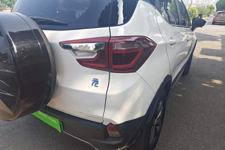 Used BYD Yuan New Energy 2018 EV360 Smart Connect Cool Edition Right Rear Taillight