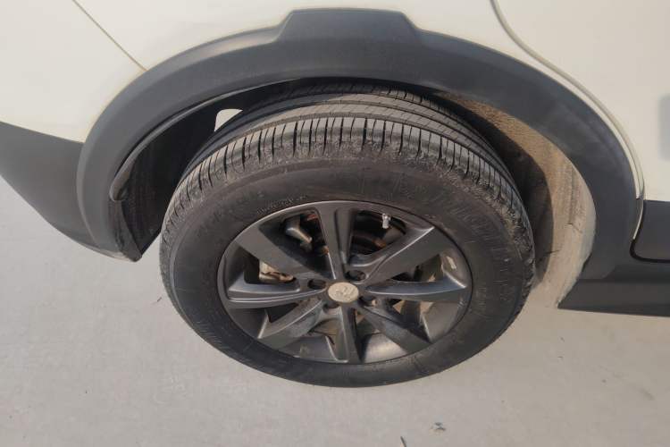 Used BYD Yuan New Energy 2018 EV360 Smart Connect Cool Edition Right Rear Wheel Hub