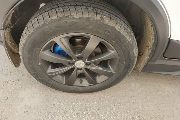 Used BYD Yuan New Energy 2018 EV360 Smart Connect Cool Edition Right Rear Wheel Hub