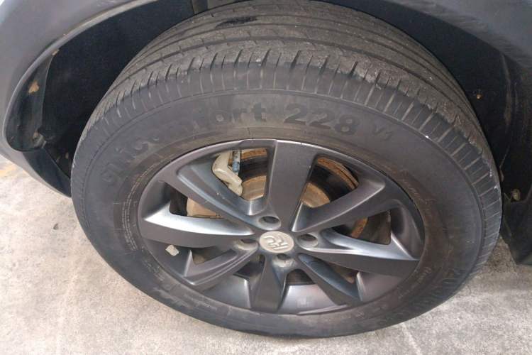 Used BYD Yuan New Energy 2018 EV360 Smart Connect Cool Edition Right Rear Wheel Hub