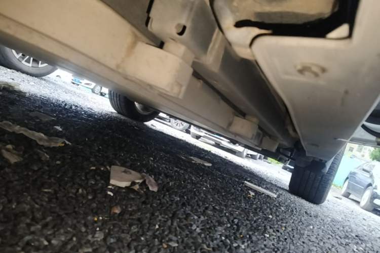 Used BYD Yuan New Energy 2018 EV360 Smart Connected Cool Model Right Side Sill