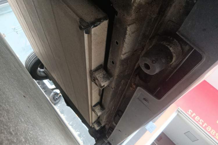 Used BYD Yuan New Energy 2018 EV360 Smart Connect Cool Edition Right Side Sill