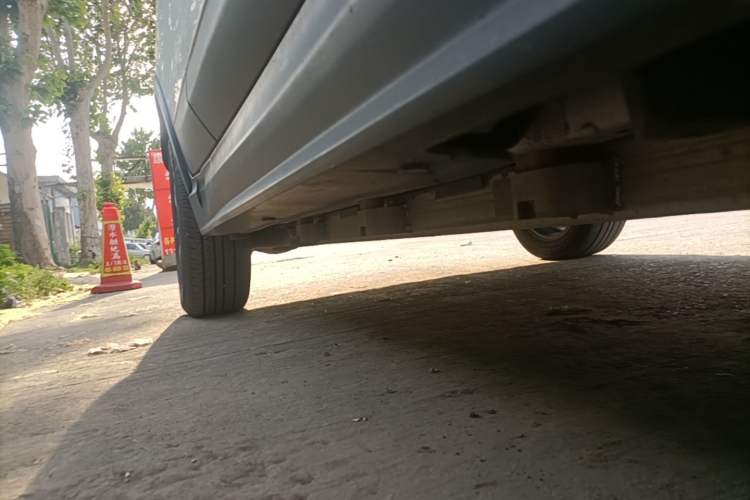 Used BYD Yuan New Energy 2018 EV360 Smart Connect Cool Edition Right Side Sill