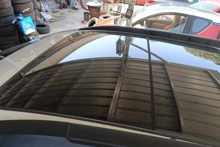 Used BYD Yuan New Energy 2018 EV360 Smart Connected Cool Model Roof