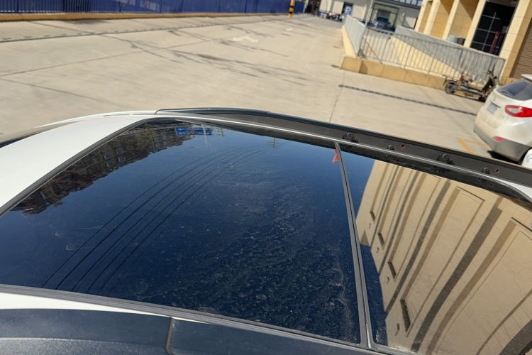 Used BYD Yuan New Energy 2018 EV360 Smart Connect Cool Edition Roof