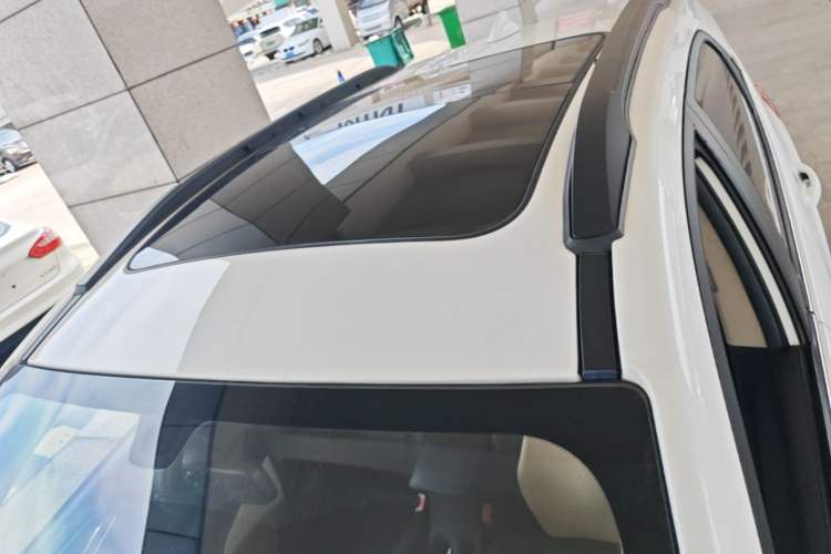 Used BYD Yuan New Energy 2018 EV360 Smart Connect Cool Edition Roof