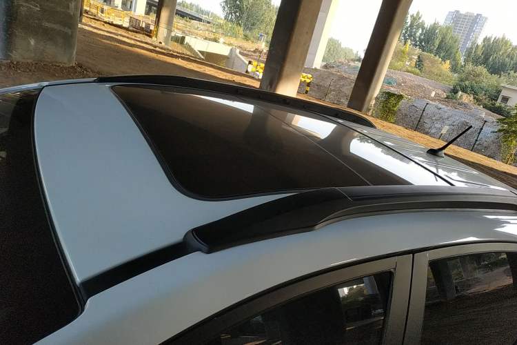 Used BYD Yuan New Energy 2018 EV360 Smart Connect Cool Edition Roof