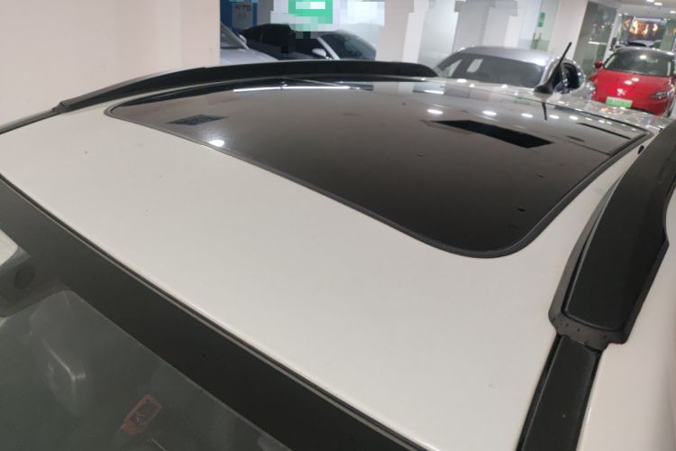 Used BYD Yuan New Energy 2018 EV360 Smart Connect Cool Edition Roof
