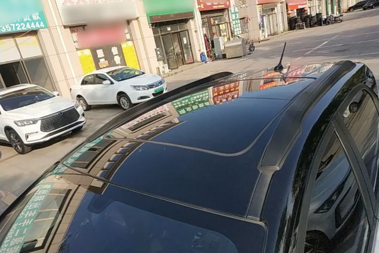 Used BYD Yuan New Energy 2018 EV360 Smart Connected Cool Model Roof
