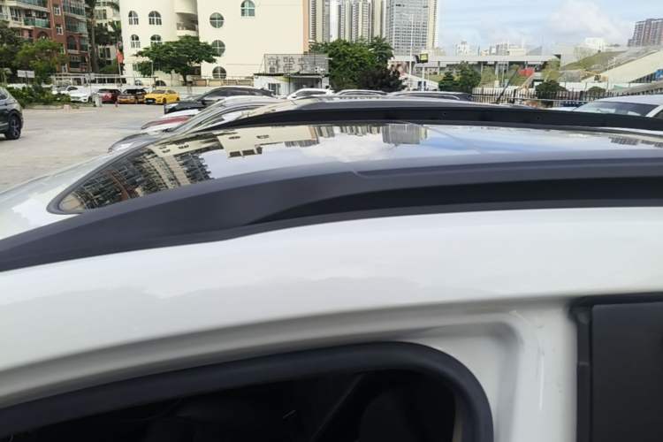 Used BYD Yuan New Energy 2018 EV360 Smart Connect Cool Edition Roof