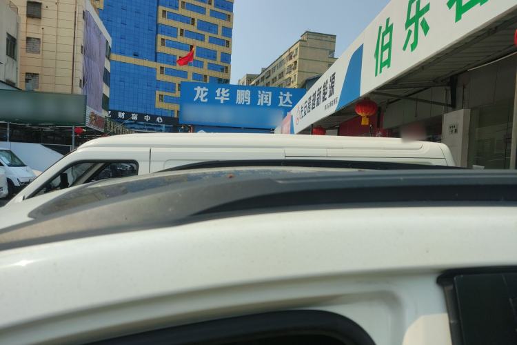 Used BYD Yuan New Energy 2018 EV360 Smart Connected Cool Model Roof