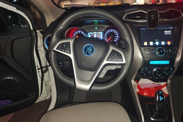 Used BYD Yuan New Energy 2018 EV360 Smart Connect Cool Edition Steering Wheel