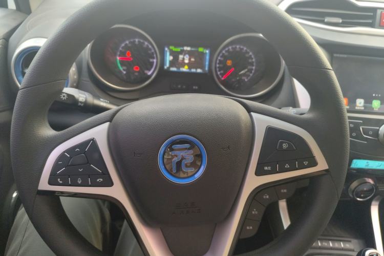 Used BYD Yuan New Energy 2018 EV360 Smart Connected Cool Model Steering Wheel