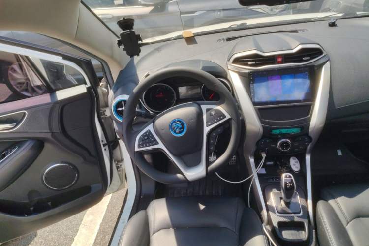 Used BYD Yuan New Energy 2018 EV360 Smart Connect Cool Edition Steering Wheel