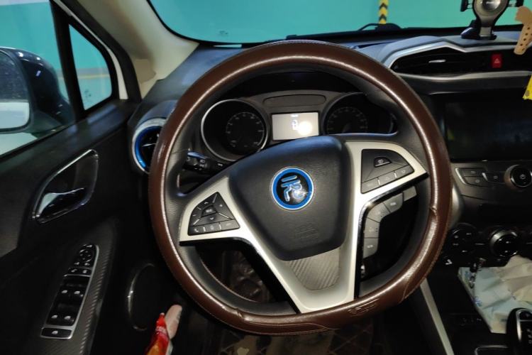 Used BYD Yuan New Energy 2018 EV360 Smart Connected Cool Model Steering Wheel
