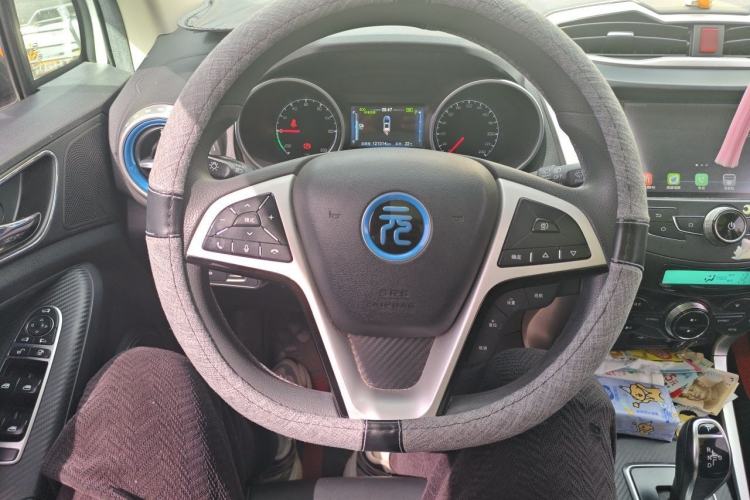Used BYD Yuan New Energy 2018 EV360 Smart Connect Cool Edition Steering Wheel