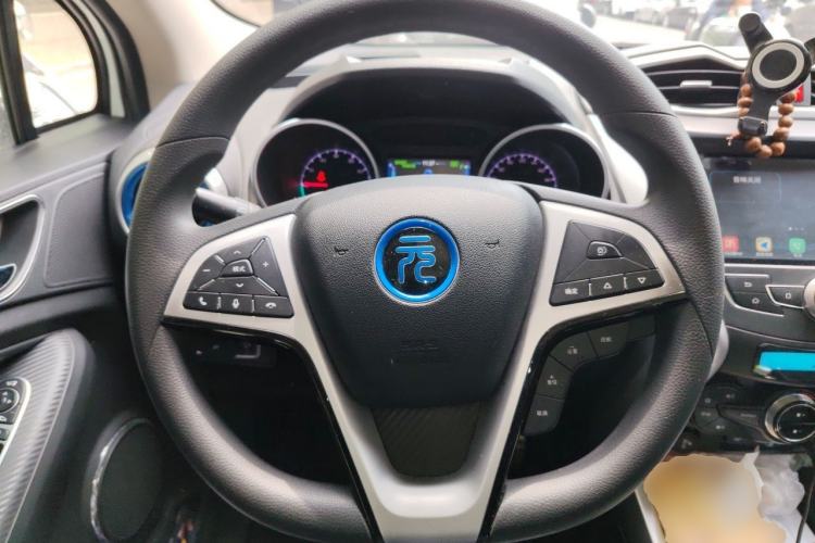 Used BYD Yuan New Energy 2018 EV360 Smart Connected Cool Model Steering Wheel