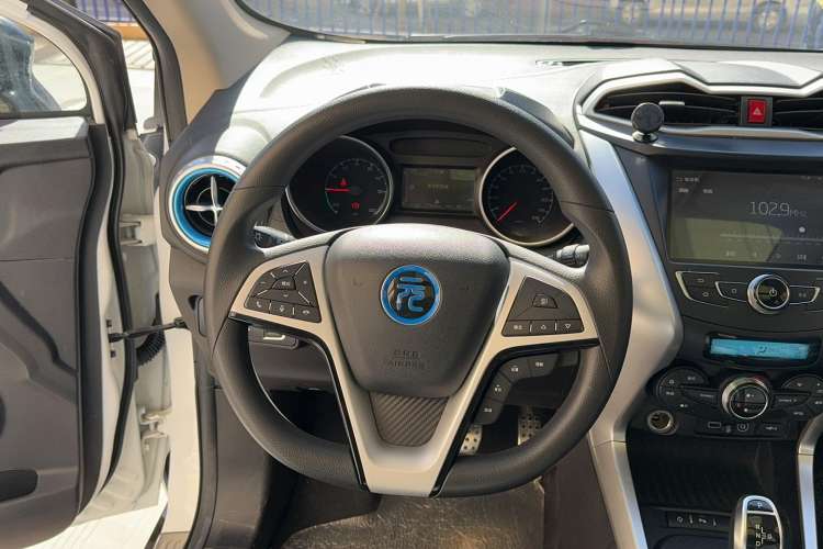 Used BYD Yuan New Energy 2018 EV360 Smart Connect Cool Edition Steering Wheel