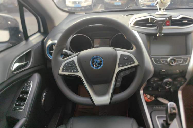 Used BYD Yuan New Energy 2018 EV360 Smart Connect Cool Edition Steering Wheel
