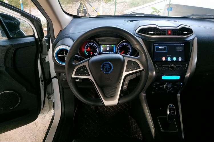 Used BYD Yuan New Energy 2018 EV360 Smart Connect Cool Edition Steering Wheel