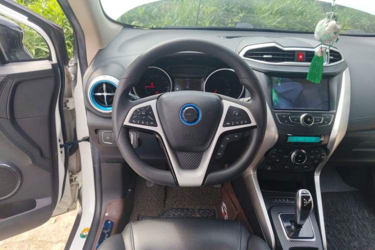 Used BYD Yuan New Energy 2018 EV360 Smart Connect Cool Edition Steering Wheel
