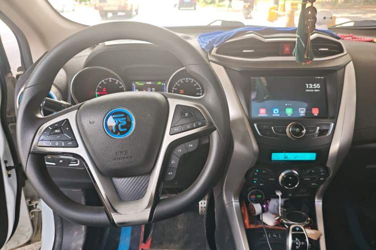 Used BYD Yuan New Energy 2018 EV360 Smart Connect Cool Edition Steering Wheel