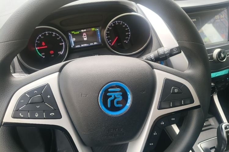 Used BYD Yuan New Energy 2018 EV360 Smart Connect Cool Edition Steering Wheel