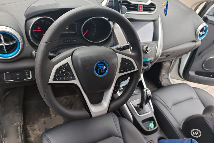 Used BYD Yuan New Energy 2018 EV360 Smart Connect Cool Edition Steering Wheel