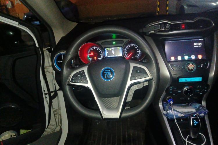 Used BYD Yuan New Energy 2018 EV360 Smart Connect Cool Edition Steering Wheel