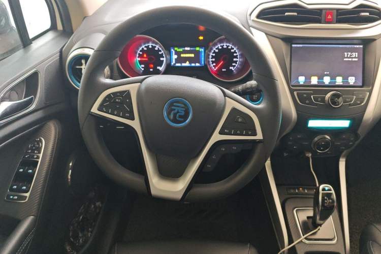 Used BYD Yuan New Energy 2018 EV360 Smart Connect Cool Edition Steering Wheel
