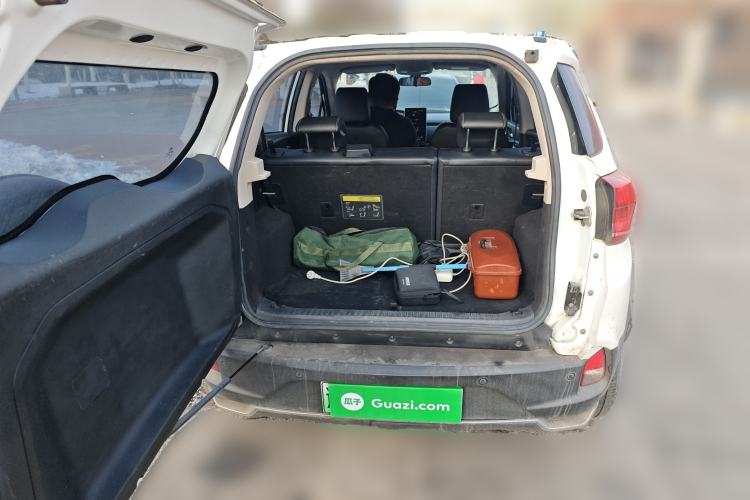 Used BYD Yuan New Energy 2018 EV360 Smart Connect Cool Edition Trunk