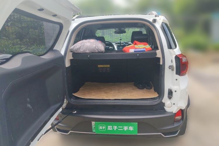 Used BYD Yuan New Energy 2018 EV360 Smart Connect Cool Edition Trunk