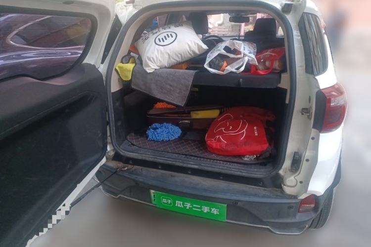 Used BYD Yuan New Energy 2018 EV360 Smart Connected Cool Model Trunk