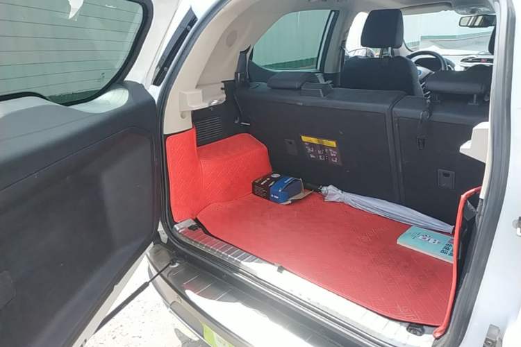 Used BYD Yuan New Energy 2018 EV360 Smart Connect Cool Edition Trunk
