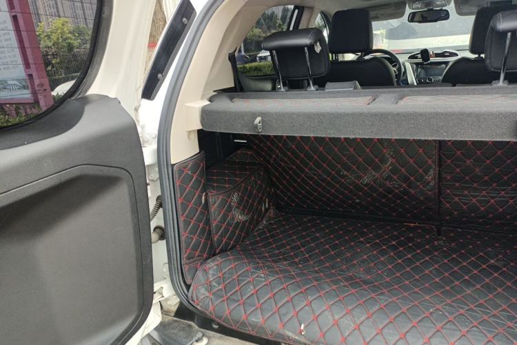 Used BYD Yuan New Energy 2018 EV360 Smart Connect Cool Edition Trunk