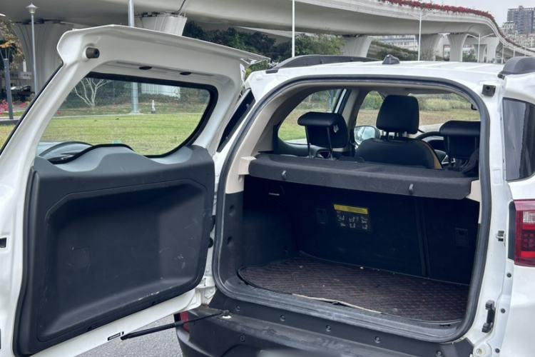 Used BYD Yuan New Energy 2018 EV360 Smart Connected Cool Model Trunk