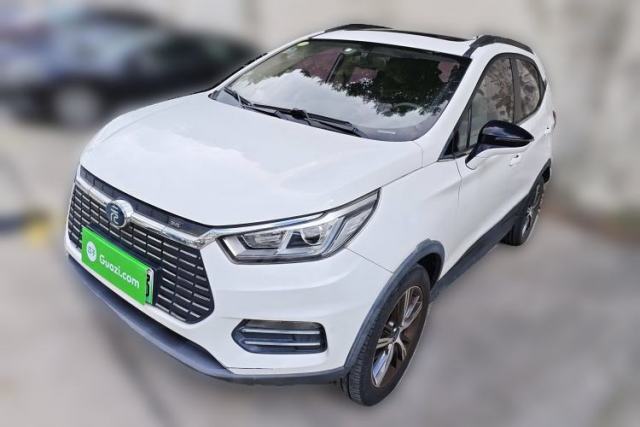 Ojetý BYD Yuan New Energy 2018 EV360 Smart Connected Cool Model