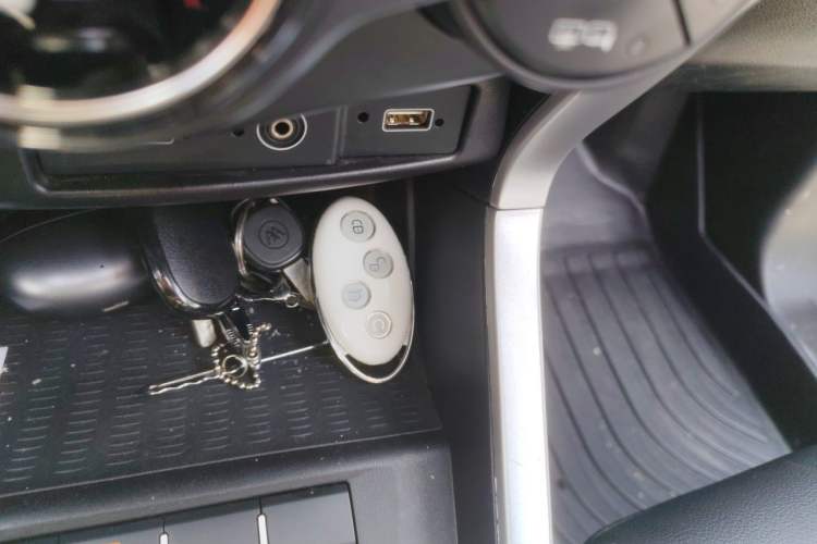 Used BYD Yuan New Energy 2018 EV360 Smart Connect Cool Edition Vehicle Key