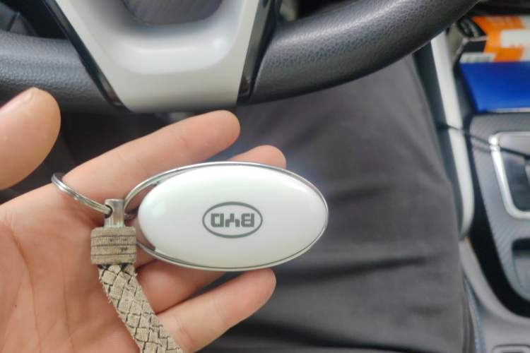 Used BYD Yuan New Energy 2018 EV360 Smart Connected Cool Model Vehicle Key