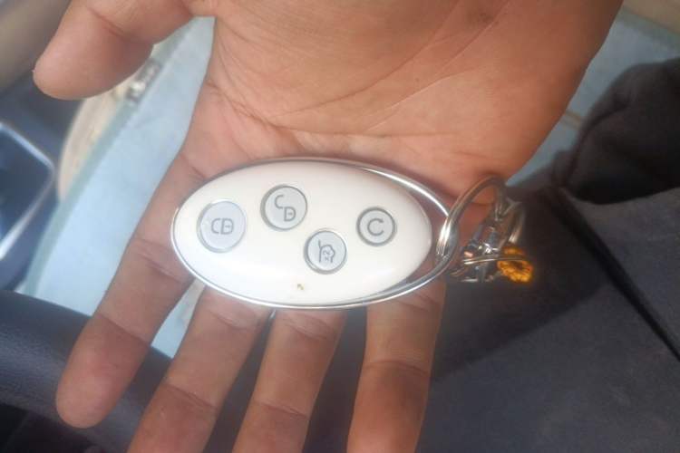Used BYD Yuan New Energy 2018 EV360 Smart Connect Cool Edition Vehicle Key