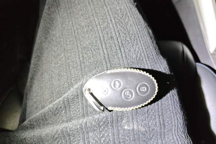 Used BYD Yuan New Energy 2018 EV360 Smart Connect Cool Edition Vehicle Key