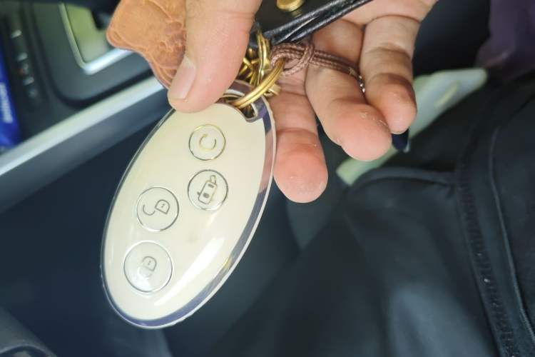 Used BYD Yuan New Energy 2018 EV360 Smart Connect Cool Edition Vehicle Key