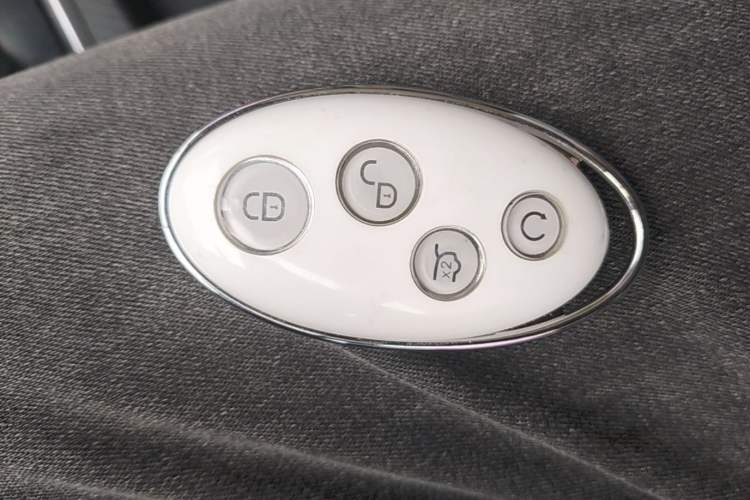 Used BYD Yuan New Energy 2018 EV360 Smart Connect Cool Edition Vehicle Key