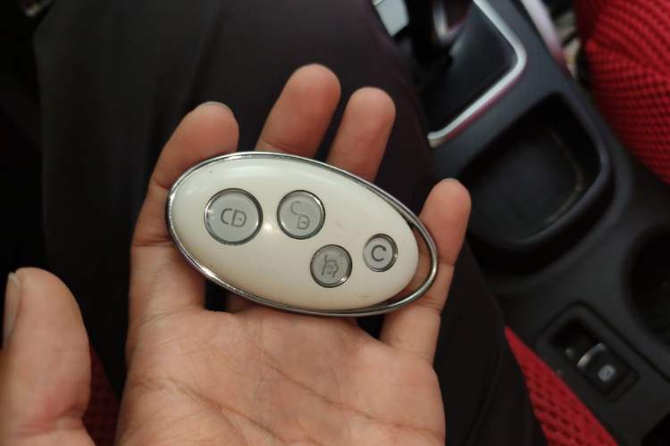 Used BYD Yuan New Energy 2018 EV360 Smart Connect Cool Edition Vehicle Key