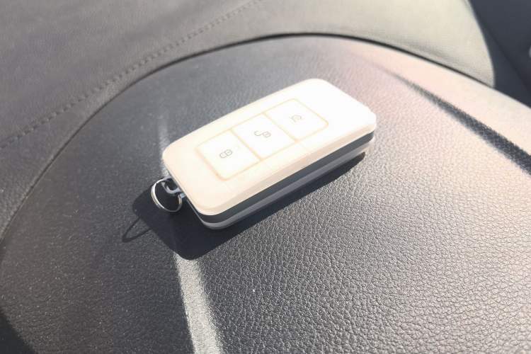Used BYD Yuan New Energy 2018 EV360 Smart Connected Cool Model Vehicle Key